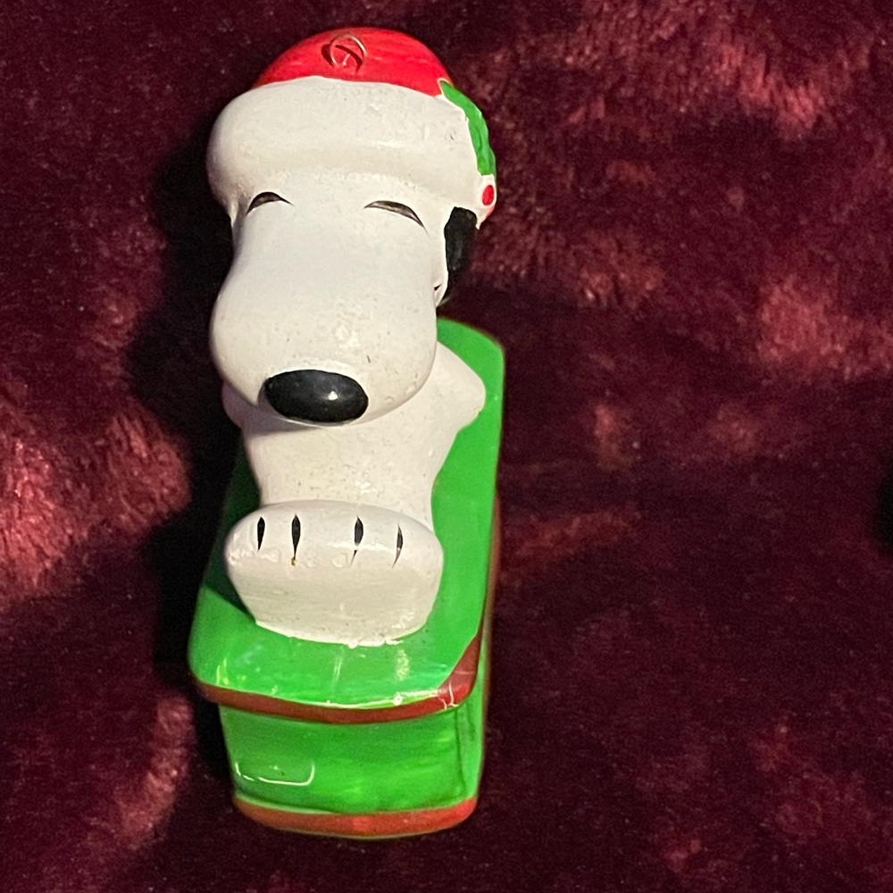 Vintage Snoopy Christmas ornament set - 3 pieces : 2 ornaments & a small stuffie - Picture 2 of 9